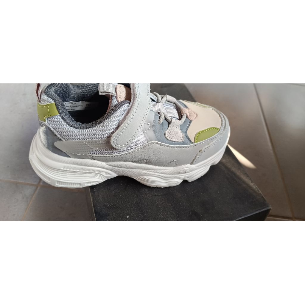 Sepatu payless club culture
