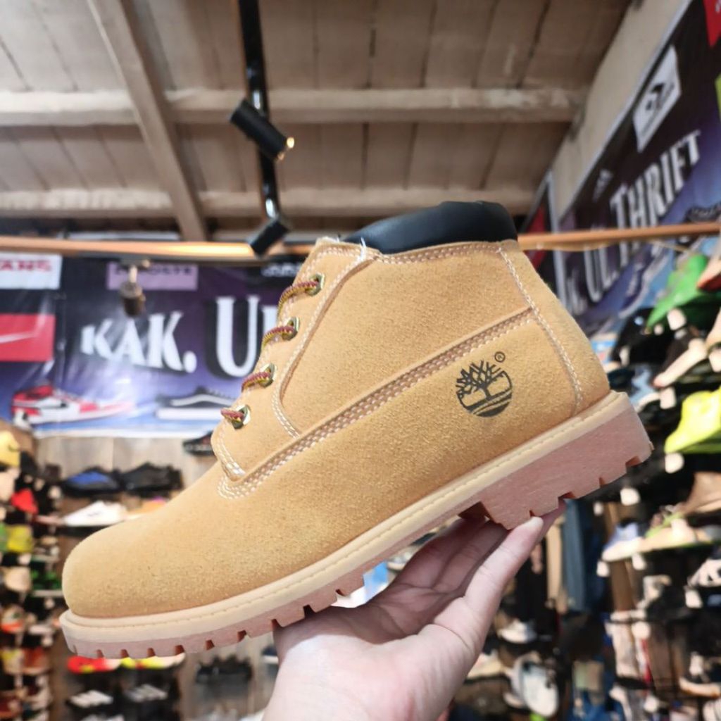 (like new) Timberland waterproof uk 38 sol 24