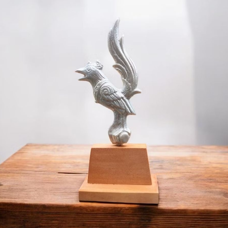 Trophy piala murai resin patung burung murai silver