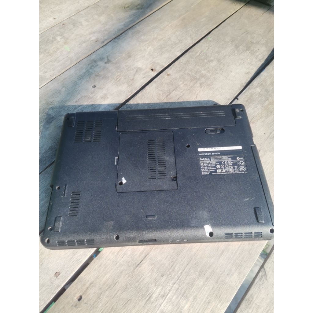 laptop dell n4030 mainboard ada yang kongslet cek foto