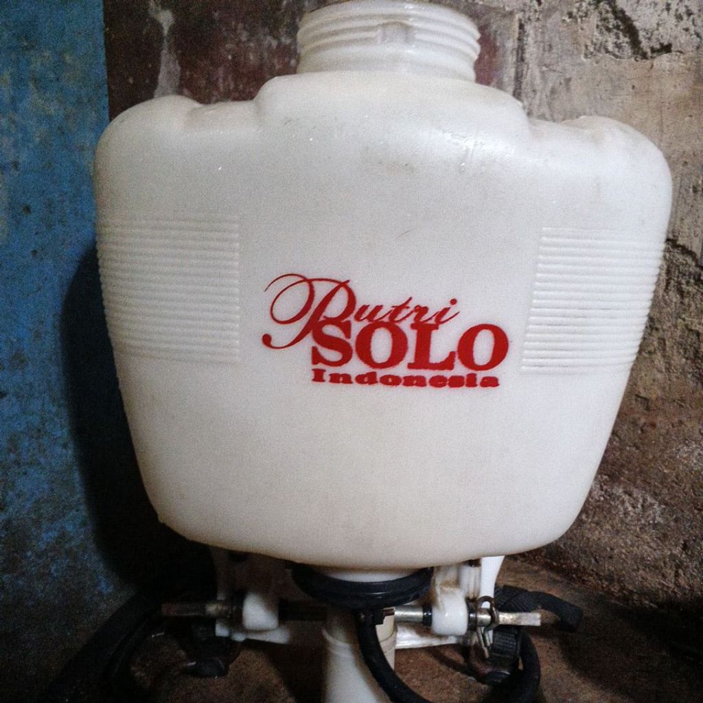pompa rumput solo bekas