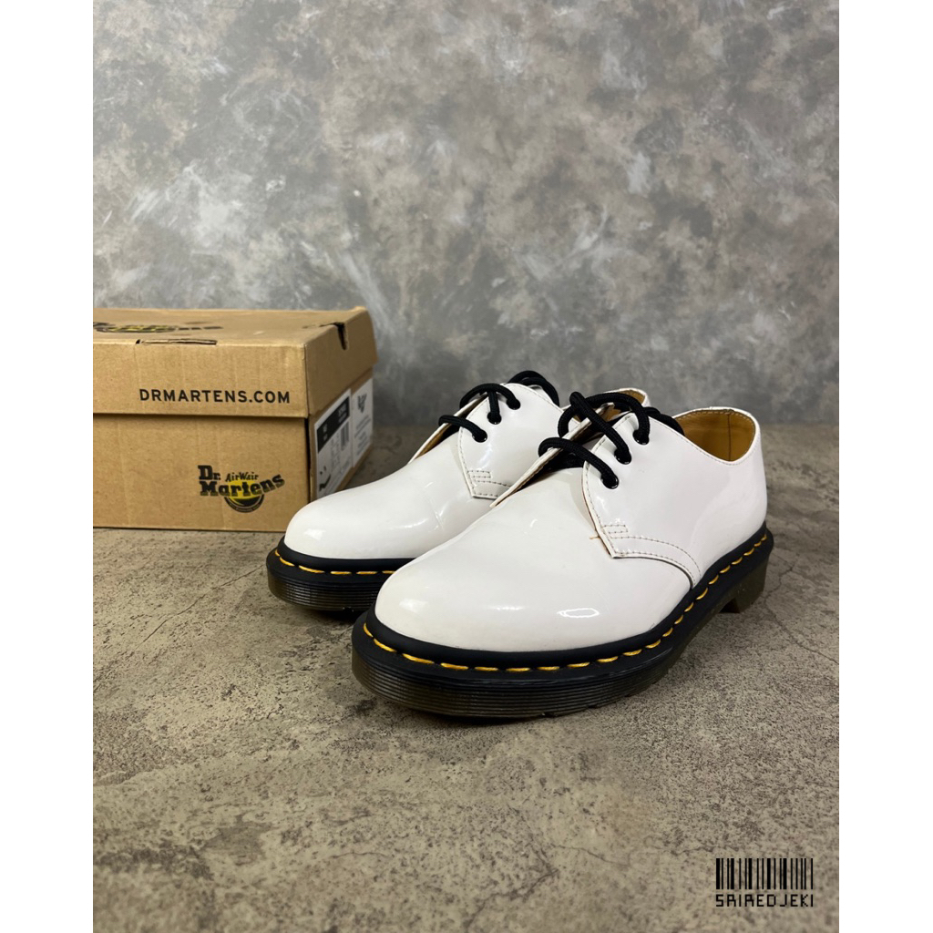 Sepatu Dr. Martens 1461 White Patent Lamper Docmart Original