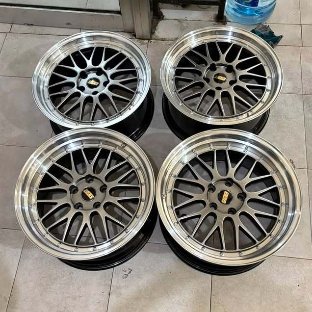Velg Bekas Racing Ring 19 Untuk Mobil BMW JF BBS LM R19 X8,5-9,5 5X120 ET32-28
