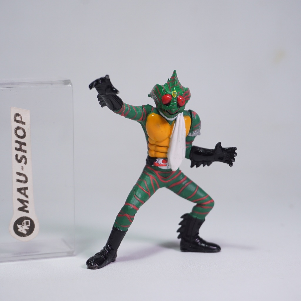 HG Amazon Kamen Rider Gashapon
