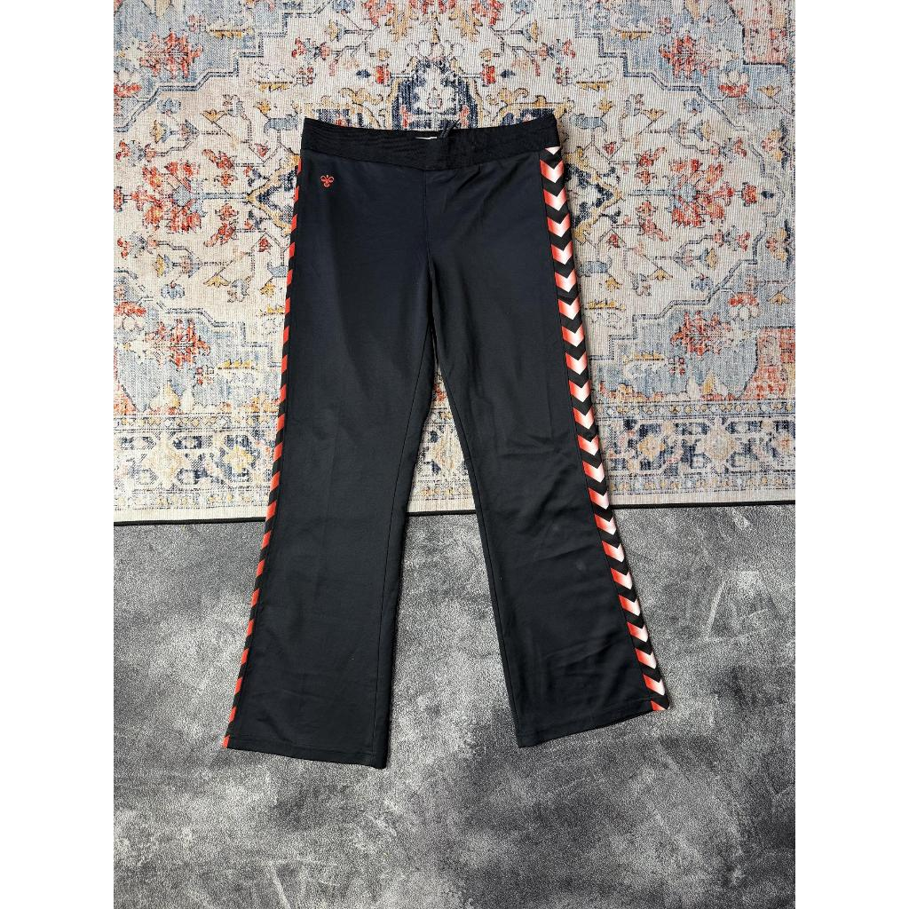 Hummel Celana Trackpant Nylon L Hitam Training Panjang Balon Parasut Outdoor Gym Lari Olahraga