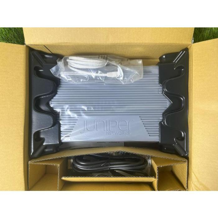 JUNIPER SRX300 Firewall Services Gateway varian - NEW
