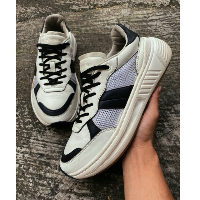 BOTTEGA VENETA SPEEDSTER - 100% AUTHENTIC - SIZE 41 - SEPATU SNEAKERS ITALY