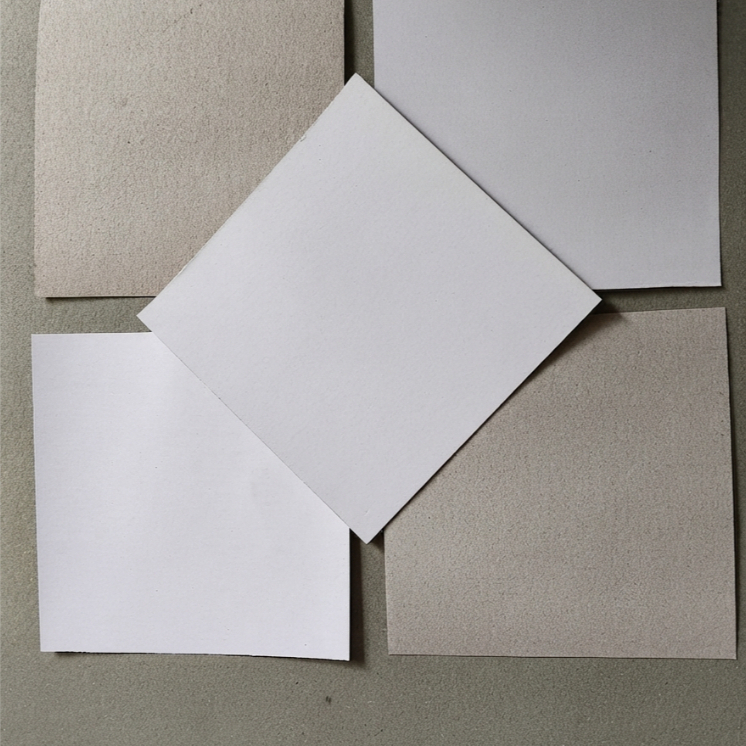 kertas karton DUPLEX Ukuran 79x109 cm (250-450 gsm)