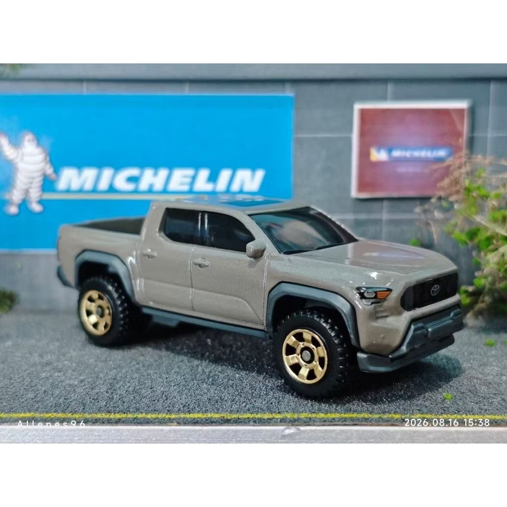 Matchbox 2024 Toyota Tacoma TRD Pro