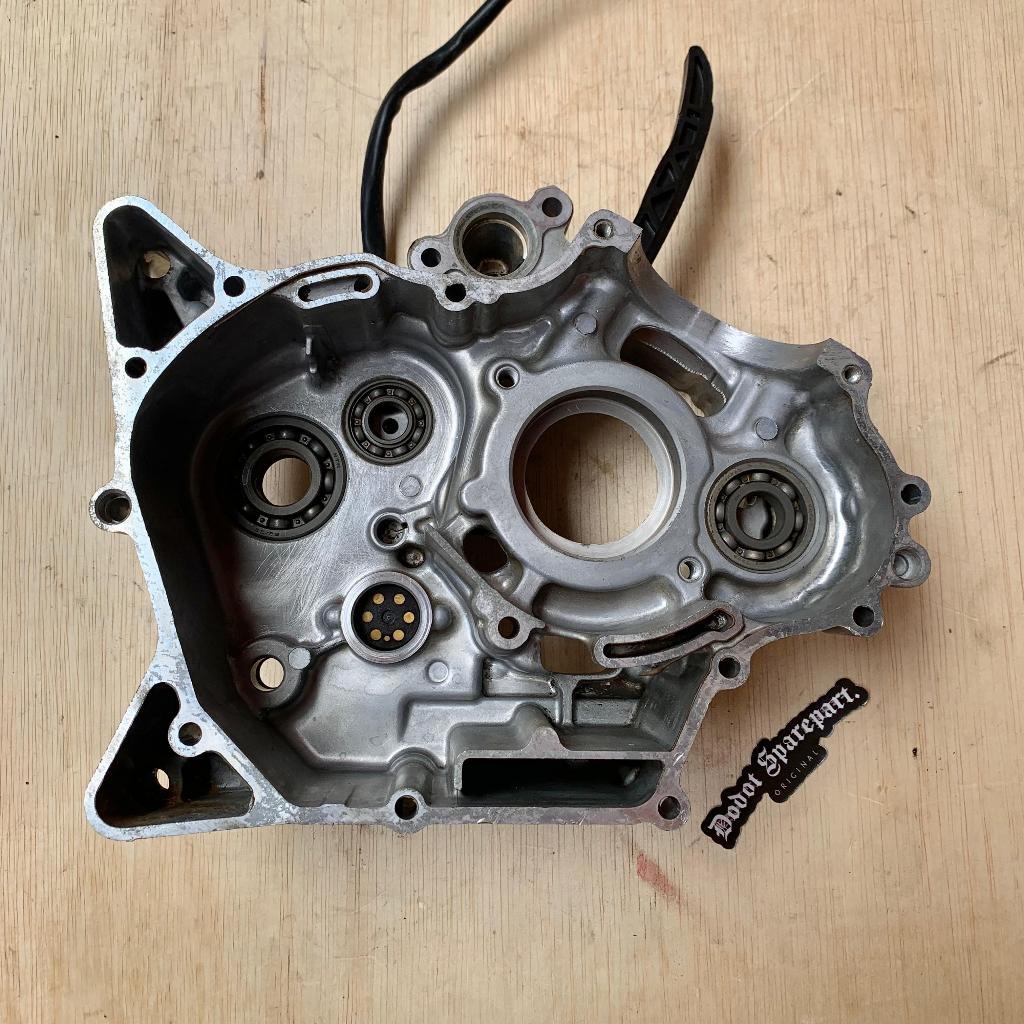 Crankcase Krengkes Kalter Kanan R15 V3 BK6 Original Copotan Yamaha
