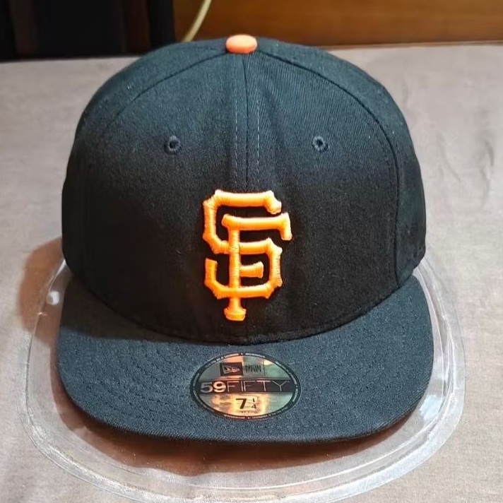 topi new era San Francisco, Official on field cap MLB Players, Snapfitted 714, Made in usa.original