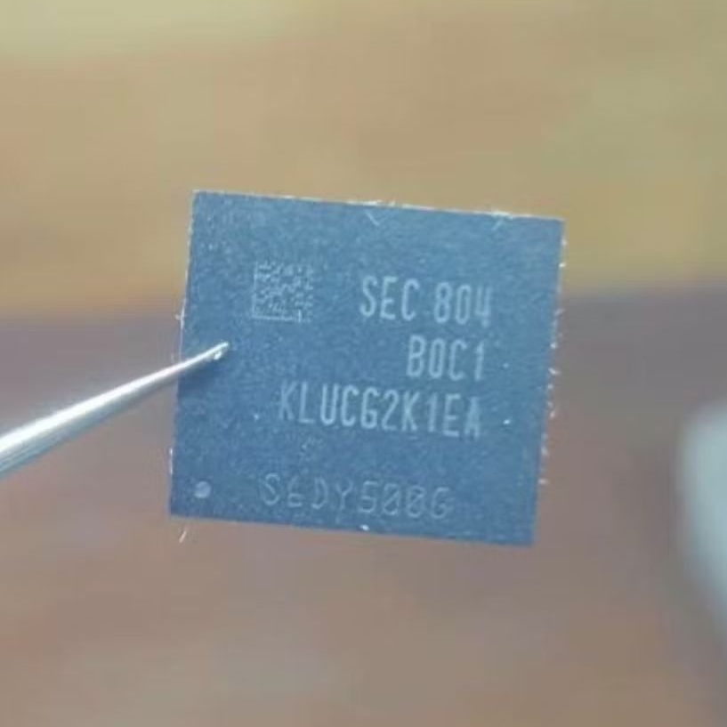 ic EMMC OPPO A60 ic EMMC SEC 804  B0C1 KLUCG2K1EA