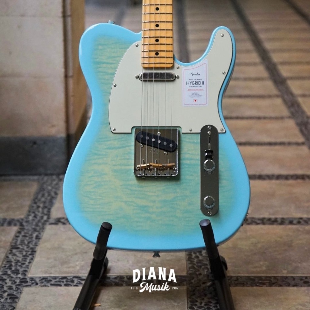 Fender Japan Hybrid II Telecaster Maple FB, Celeste Blue