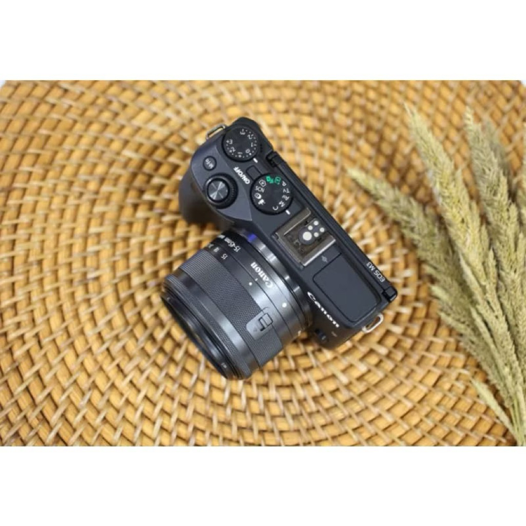 CANON EOS M3 FULLSET SEPERTI BARU
