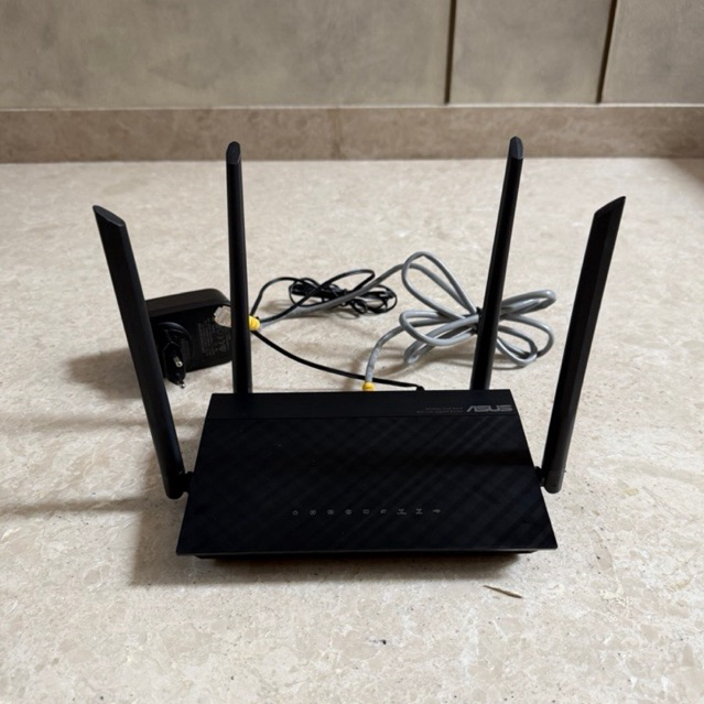 Asus RT-AC59U Dual Band Gigabit WI-FI Router Preloved