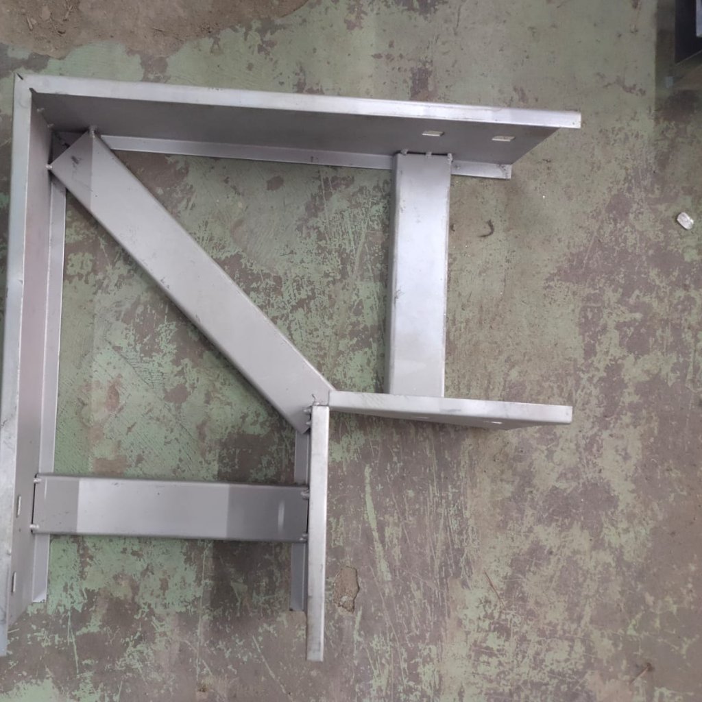 Elbow Ladder 300x100mm ELektro Galvanis