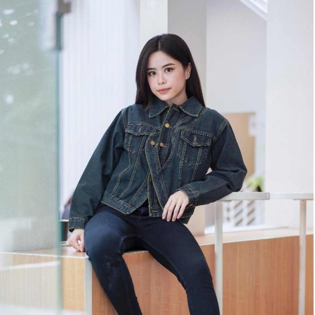 PAVINE - Xeola Asymmetric Denim Jacket - Jaket Denim Lengan Panjang Casual Asimetris Wanita