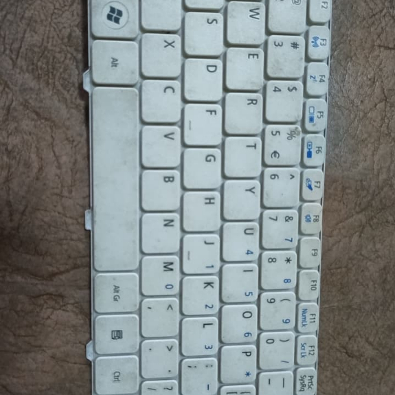 Keyboard Acer Aspire One D255 D257 D260 D270 532 532H 522 533 Happy Happy 2 PK130D34B00 NSK-AS61D 9Z