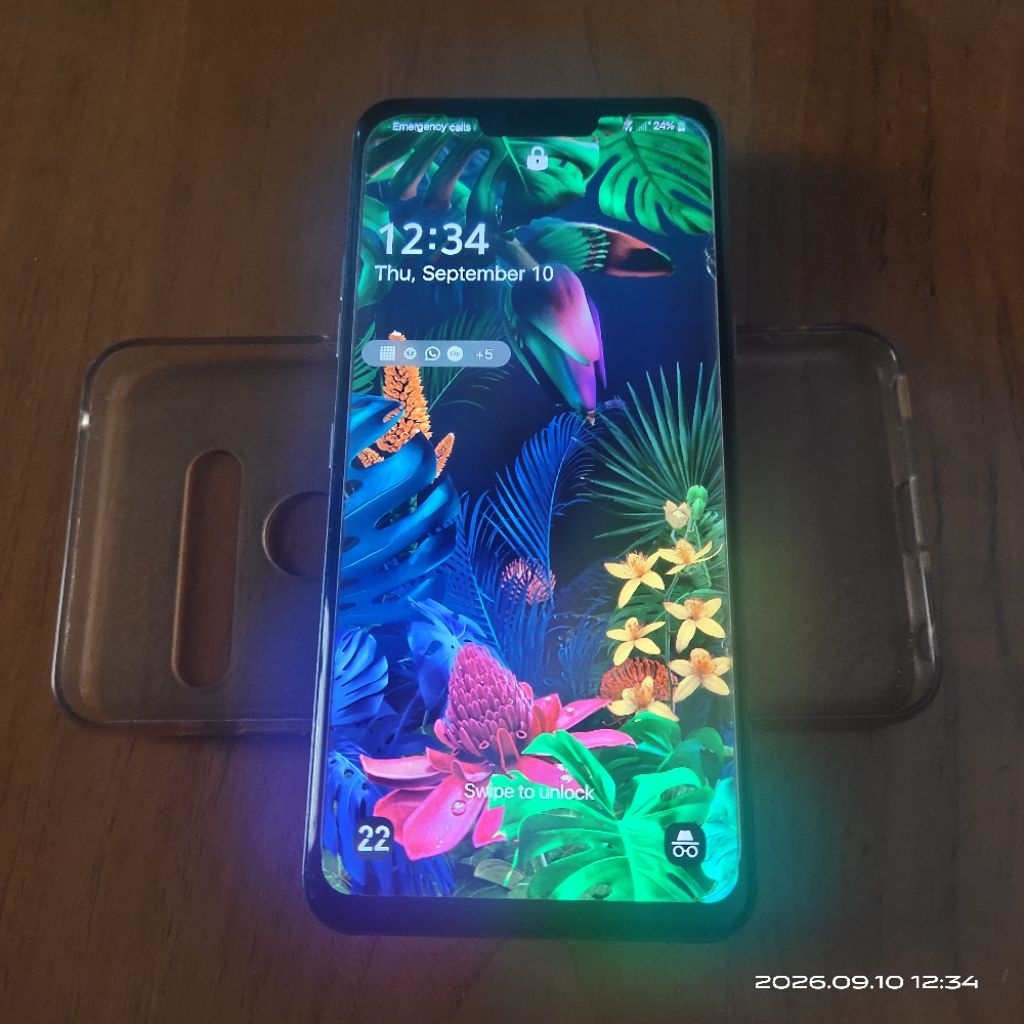 LG G8 ThinQ Hitam 6/128 GB AMOLED Second Like New
