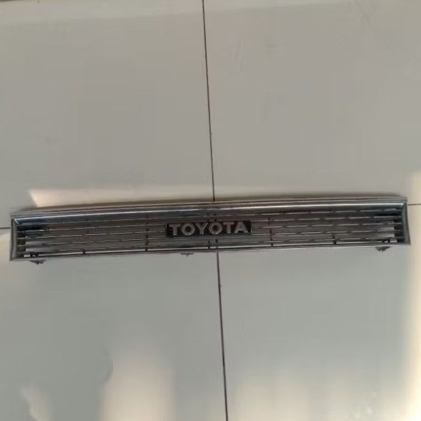 Gril Depan front grille Toyota Corolla original
