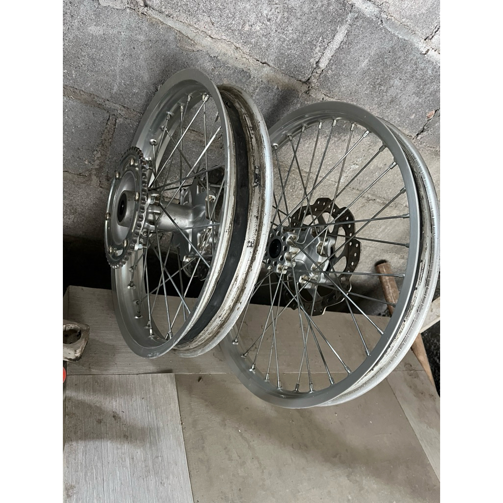 velk CRF 150 L