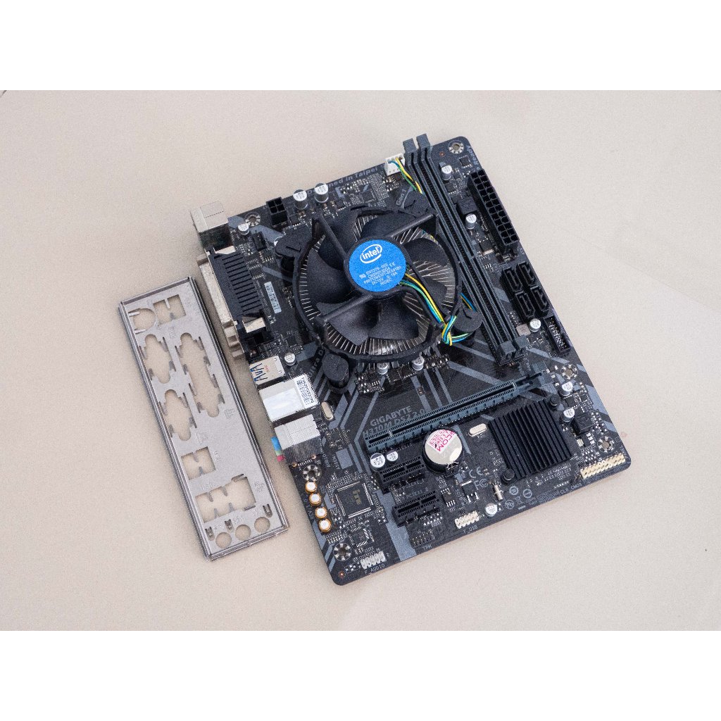 PAKETAN INTEL I3 9100F GIGABYTE H310M INTEL COOLER MULUS NORMAL NO MINUS