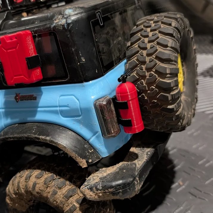 Cuero Jerigen dan APAR Miniatur 1/10 1/12 RC Adventure V2 Aksesoris RC Crawler 3D Print