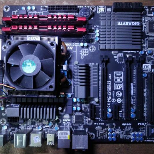 Gigabyte 990FX Ready Asus crosshair 990FX Sabertooth MSI Gaming Asrock 970 Am3+ premium