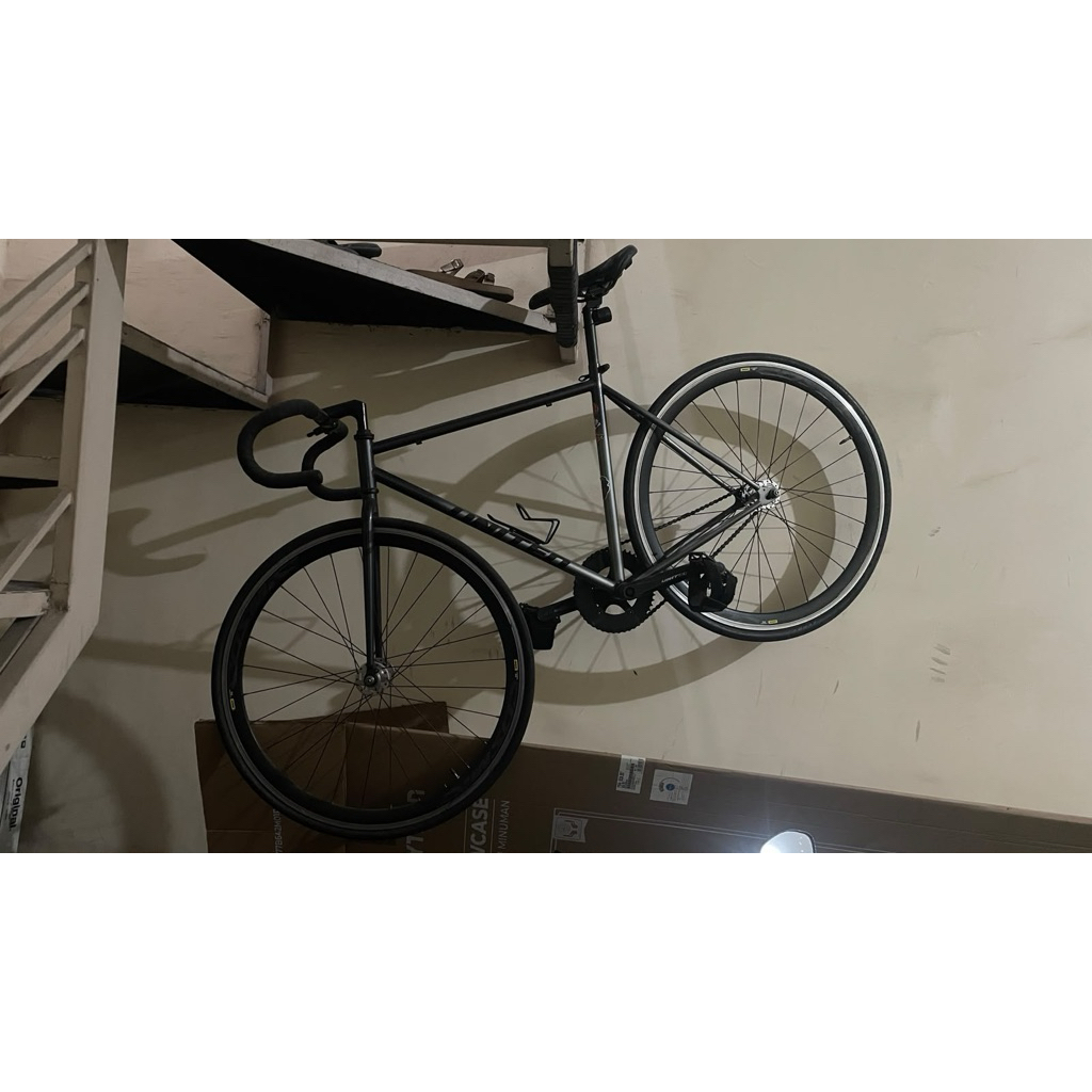 FIXED GEAR UNITED SOLOIST