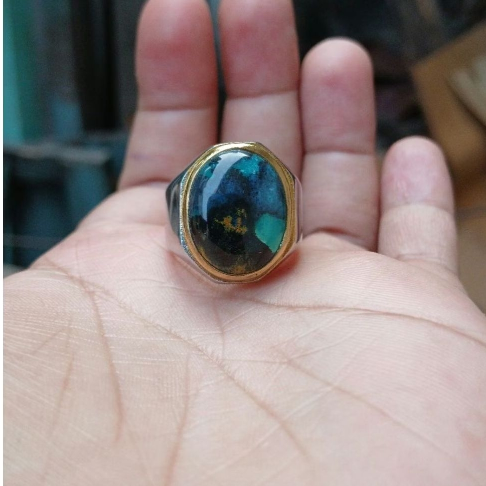 Cincin bacan kembang kristal natural