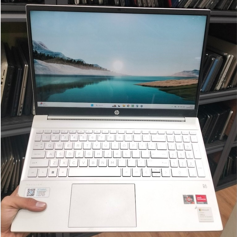 HP Pavilion 15-eh2xxx AMD Ryzen 7 5825U Ram 16Gb Ssd 512Gb