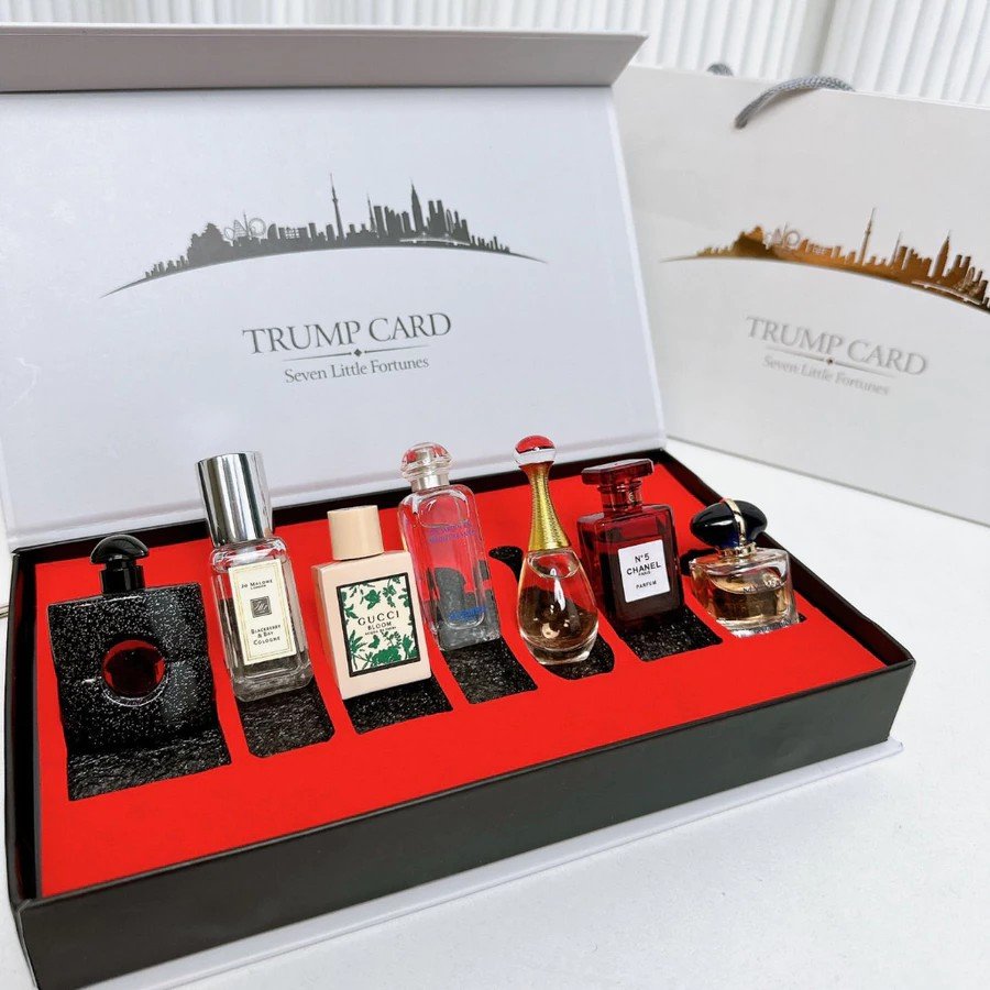 Seven Little Fortunes Sample Parfum Set/ Dior J'adore D'eau/ Gucci Bloom EDT/ Chanel No.5 L'eau/ Bla