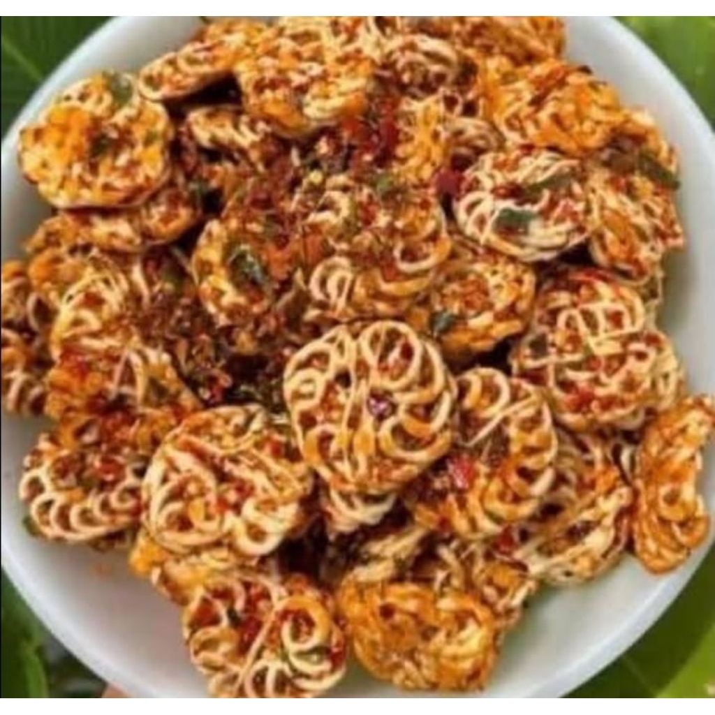 

KERUPUK SEBLAK RAFAEL KERING 500gr PEDAS DAUN JERUK / CAMILAN PEDAS GURIH ENAK