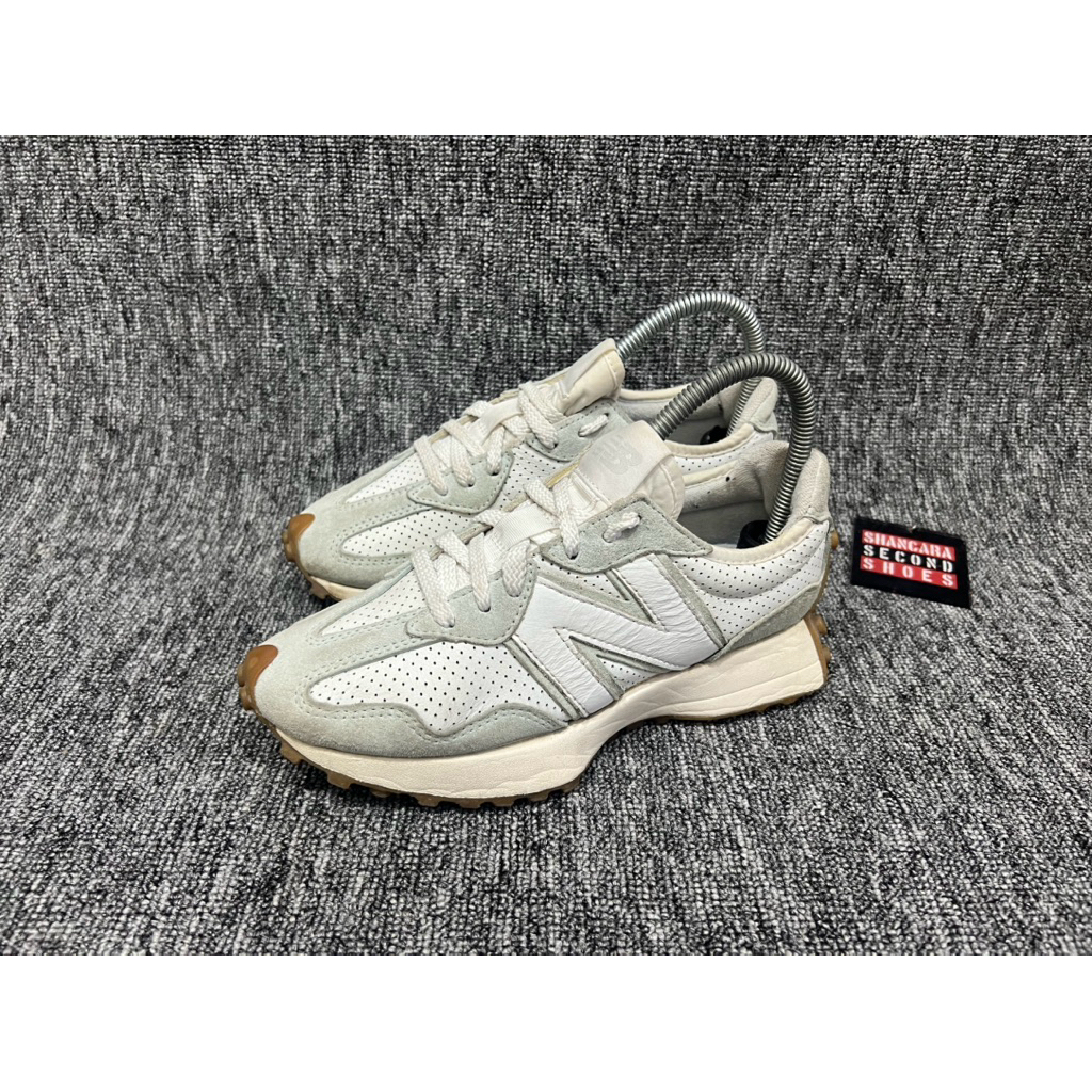 NB 327 white leather size 36