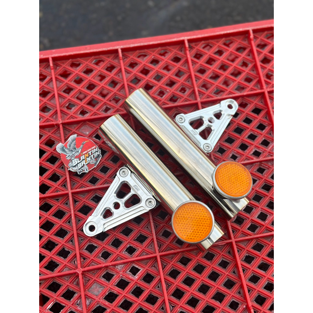 kupingan lampu gl100 cnc breket lampu cnc almunium gl100 MY1 dudukan lampu gl100 cnc almunium MY1 ku