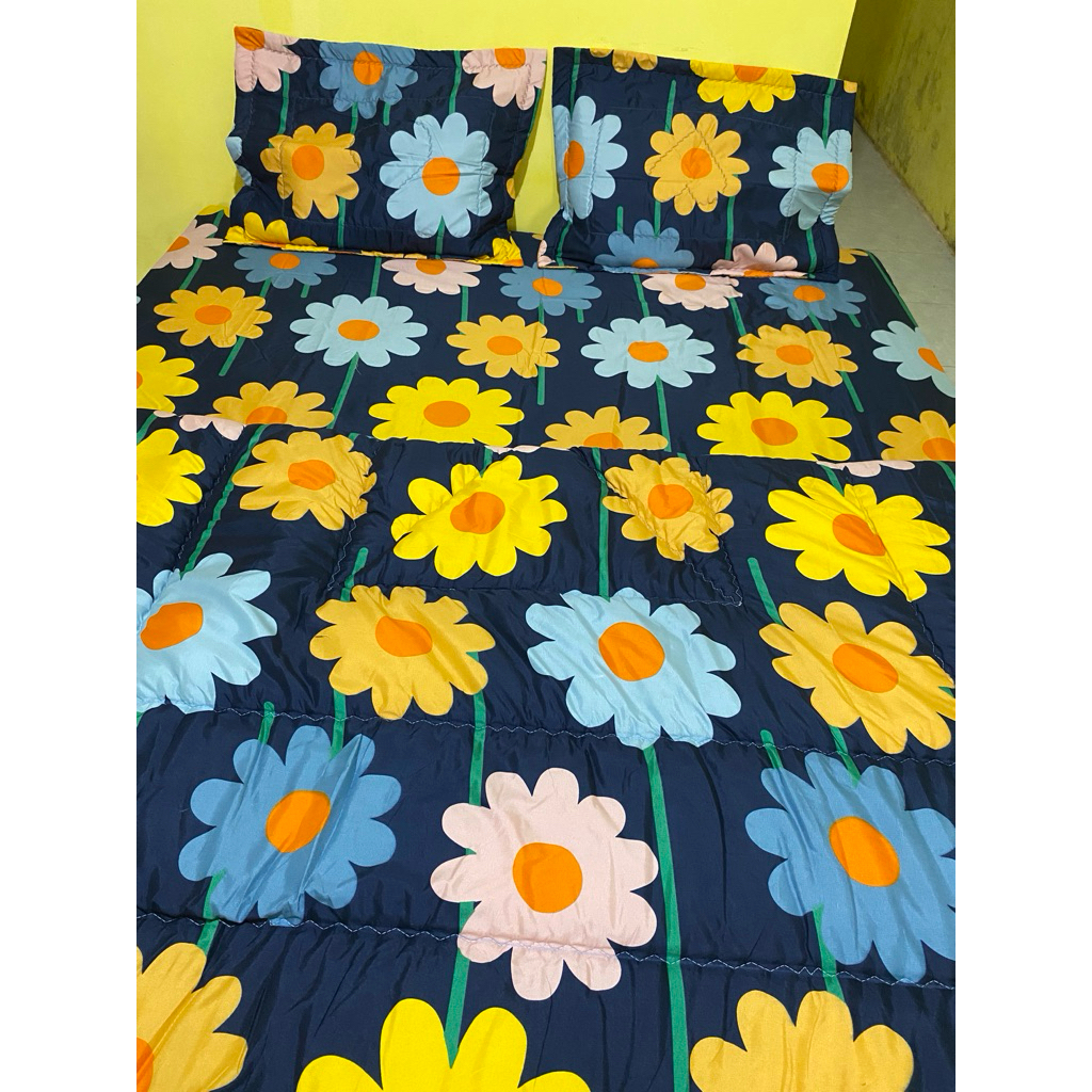 BEDCOVER MIKROSTAR BOTAK UKURAN 180x200x30 (6kaki)
