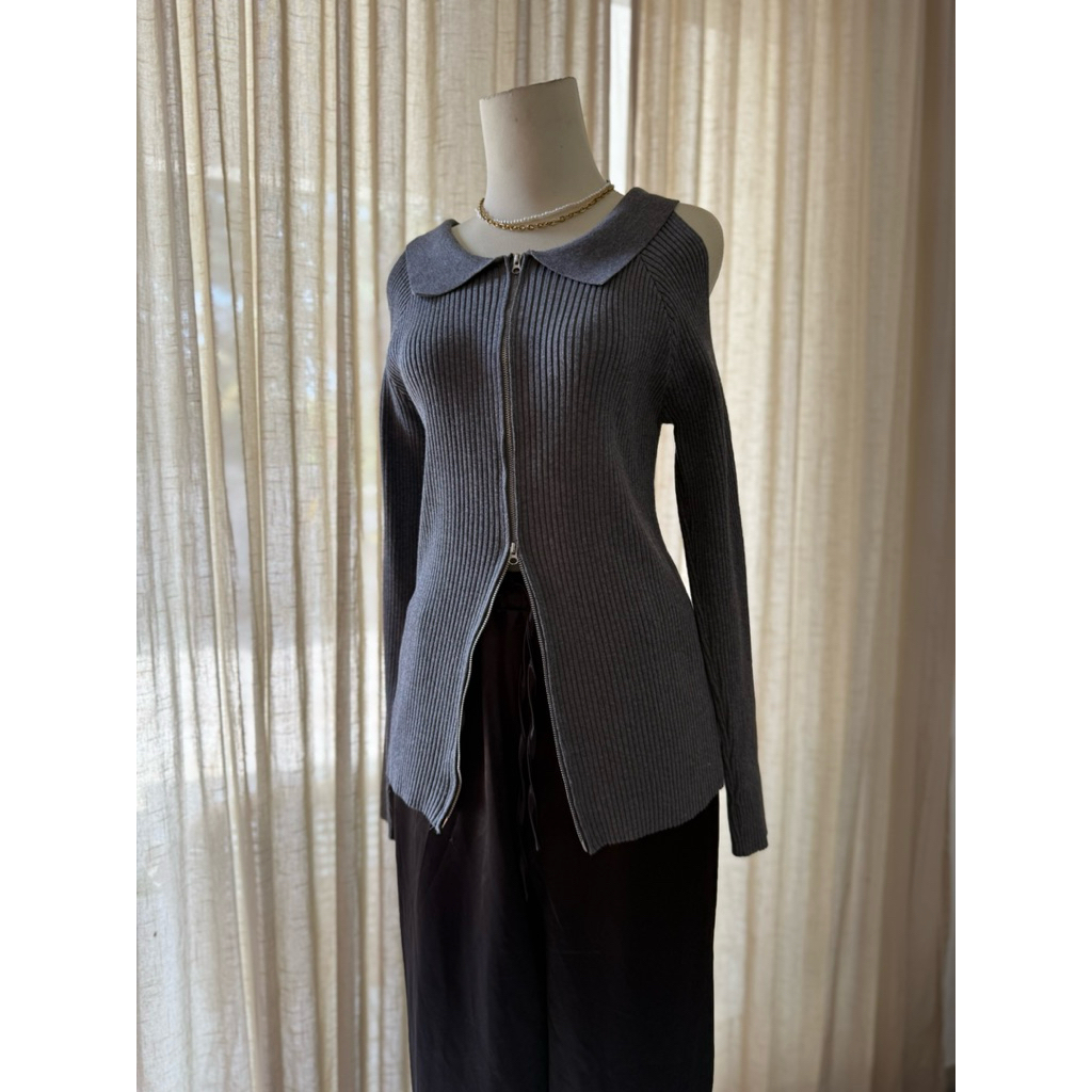 preloved atasan (only top) this is april x mahalini NEW WITH TAG LABEL