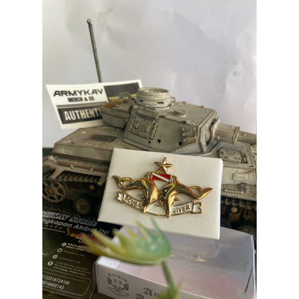 Bivet wing scuba diver