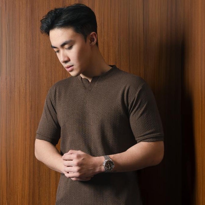 BYBLANK Otsu Kaos Knit Pria Premium V-neck - Kaos Knit Pria Premium Motif Timbul (3D)