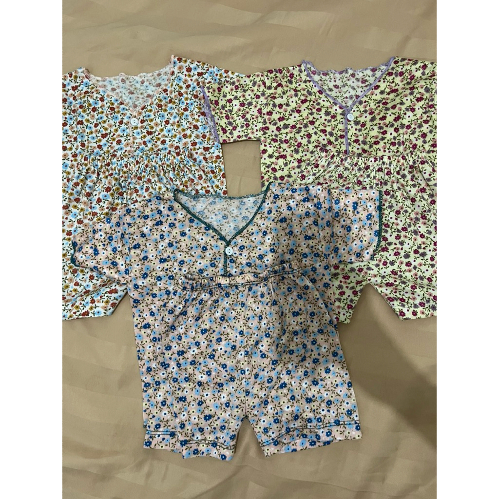 PRELOVED BAJU BAYI NEWBORN BAJU BAYI PEREMPUAN