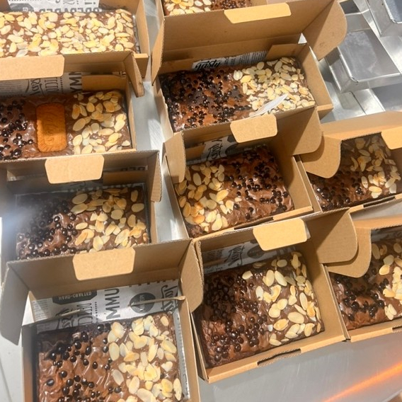 

FUDGY BROWNIES MELTED PREMIUM