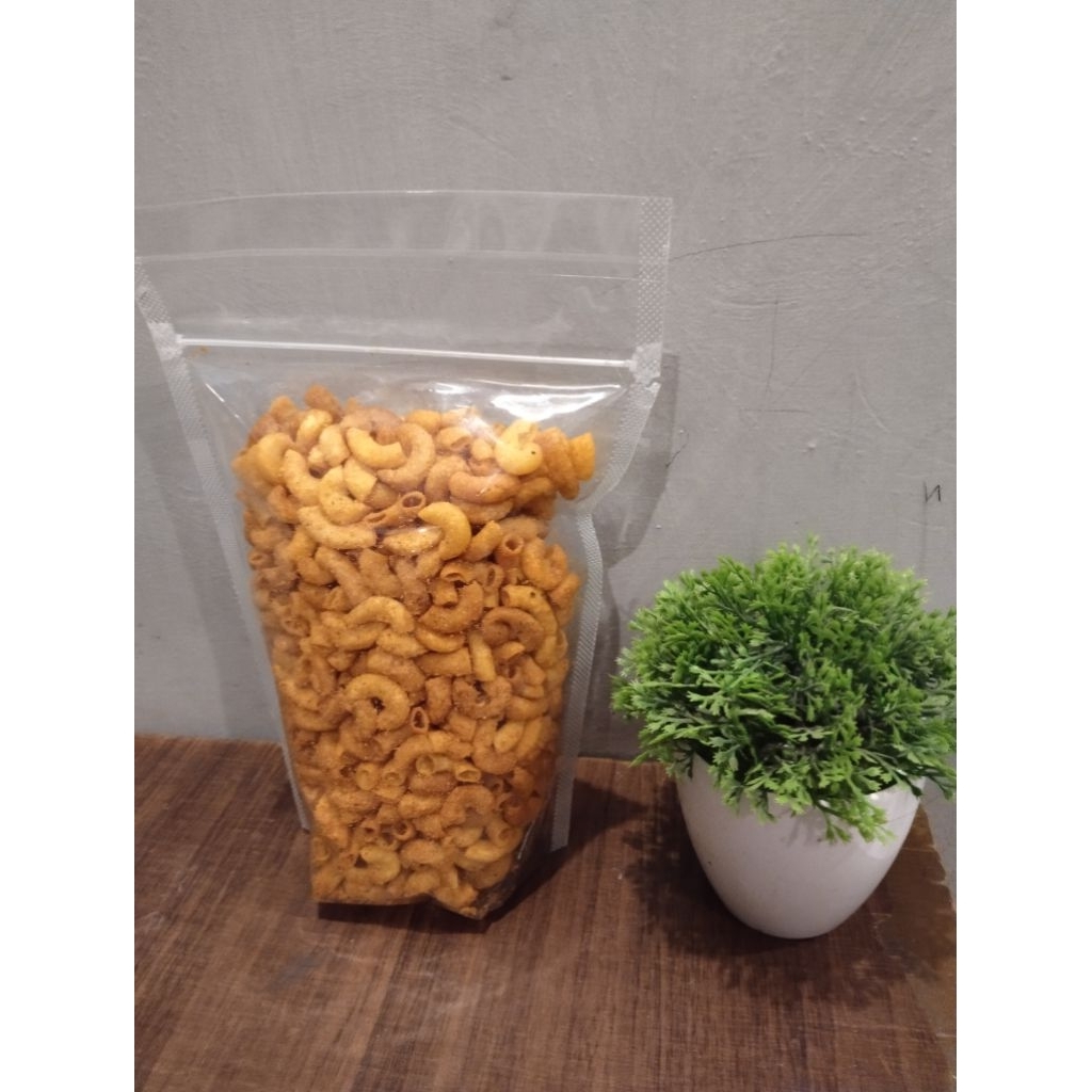 

makaroni gurih 250gr