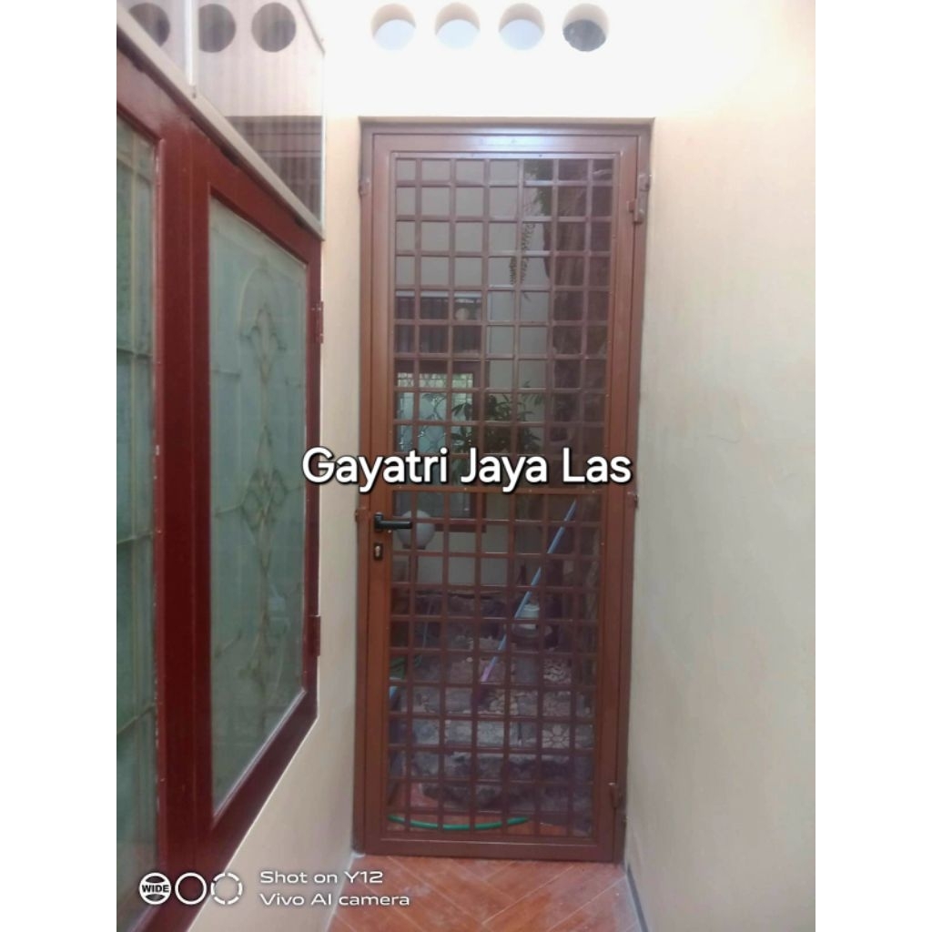 pintu besi kasa nyamuk berkualitas bergaransi