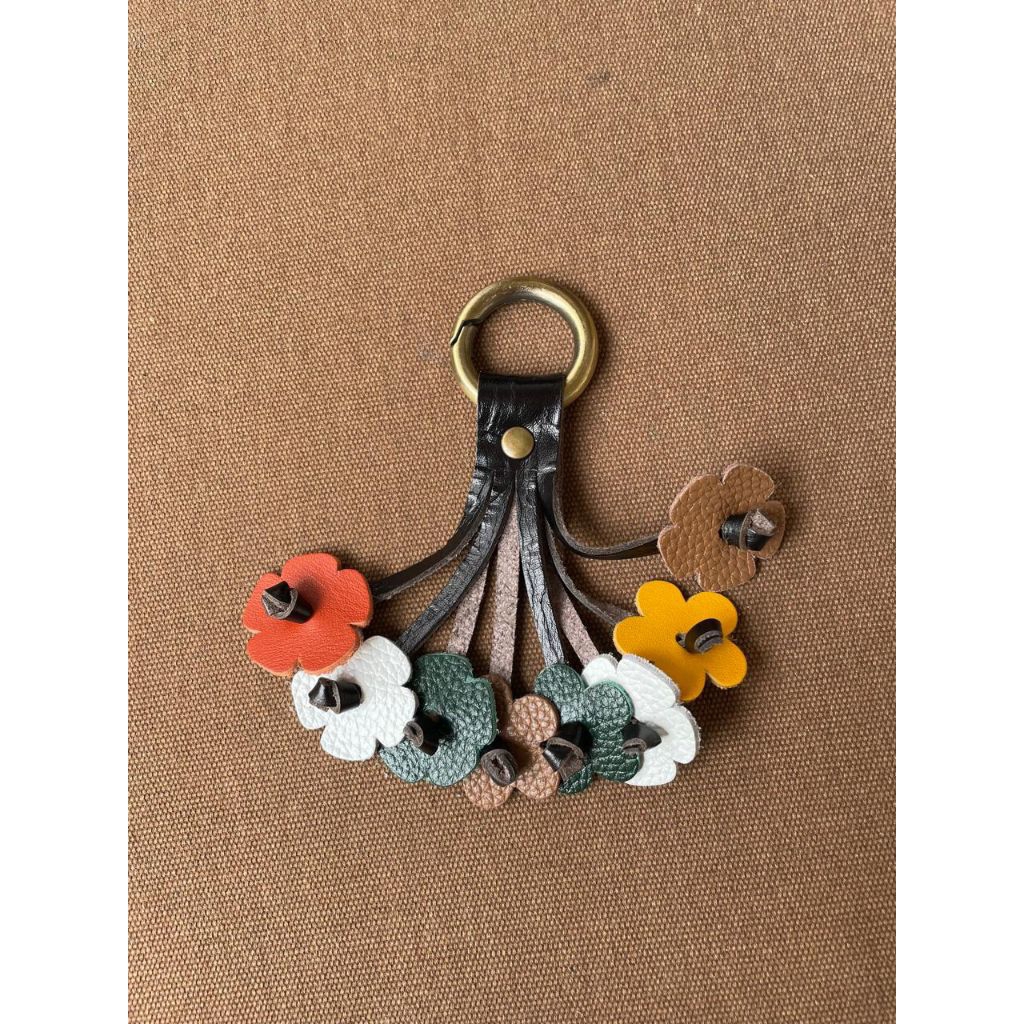 Floral Parade Bag Charm / Asli kulit / Bag charm