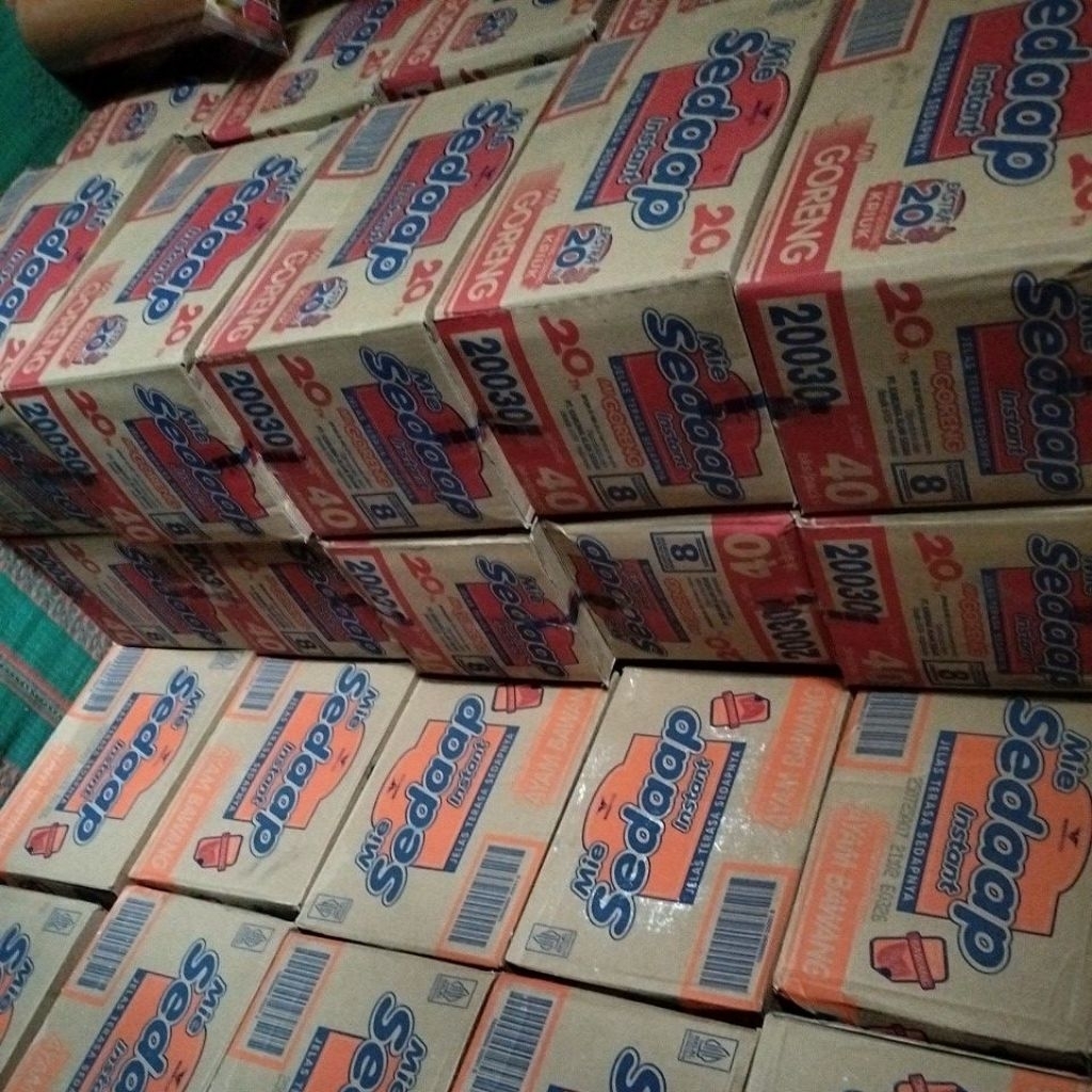 

mie instant sedap goreng kriuk isi 40pcs