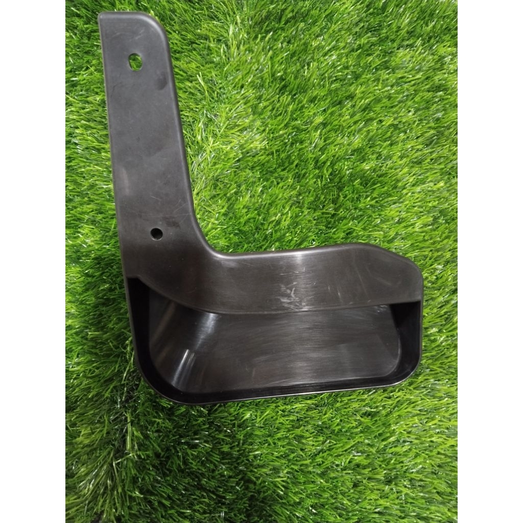 MUDGUARD KARPET LUMPUR INNOVA REBORN KANAN BELAKANG P5389-BZA07 RR RH