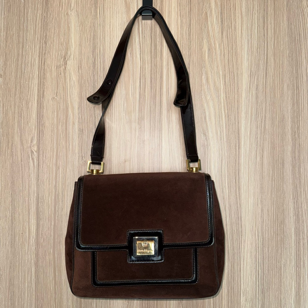 Preloved Authentic Shoulder Bag Salvatore Ferragamo Brown Espresso Suede