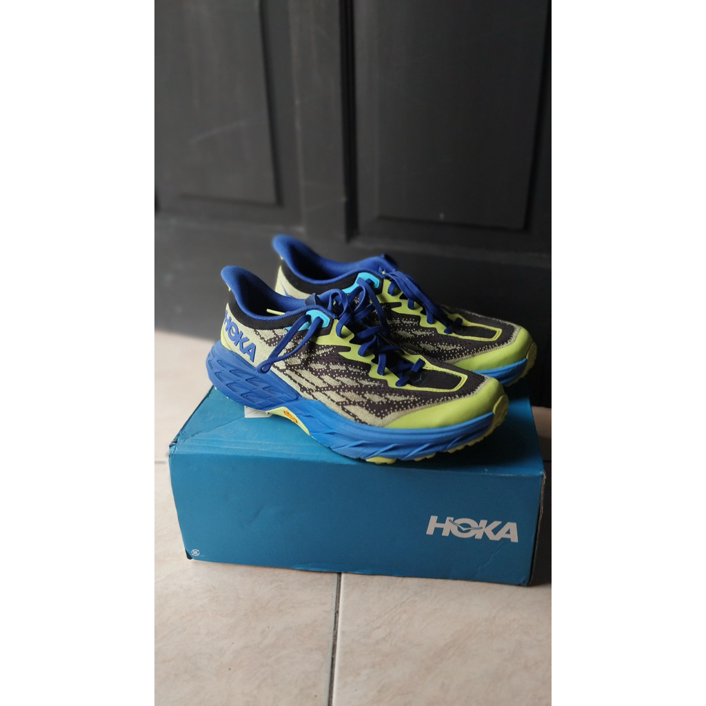 hoka speedgoat 5