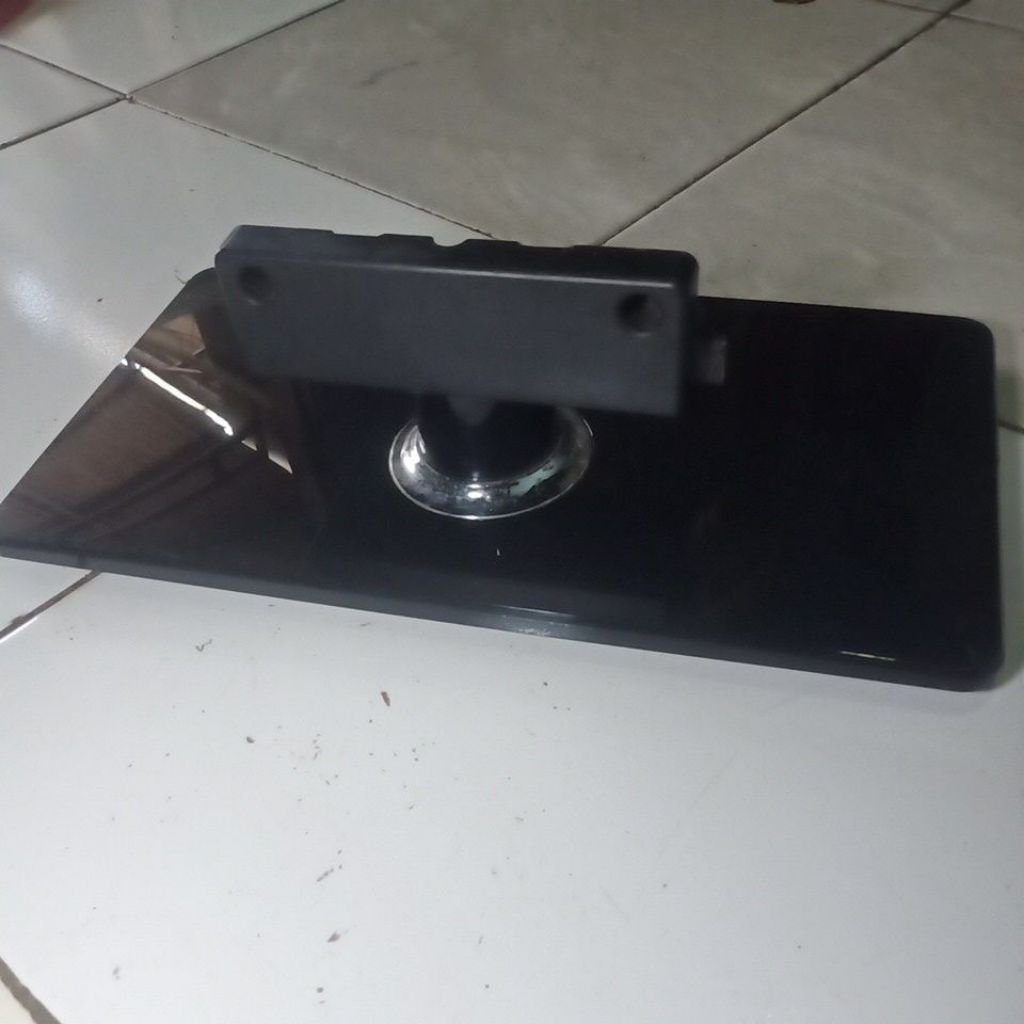 kaki tv polytron 32 in led