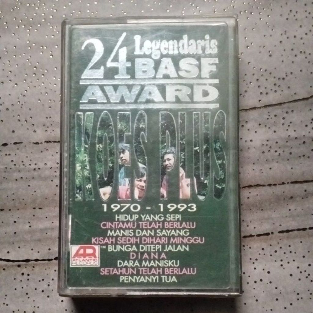 Kaset Koes Plus 24 Legendaris  Basf Awards